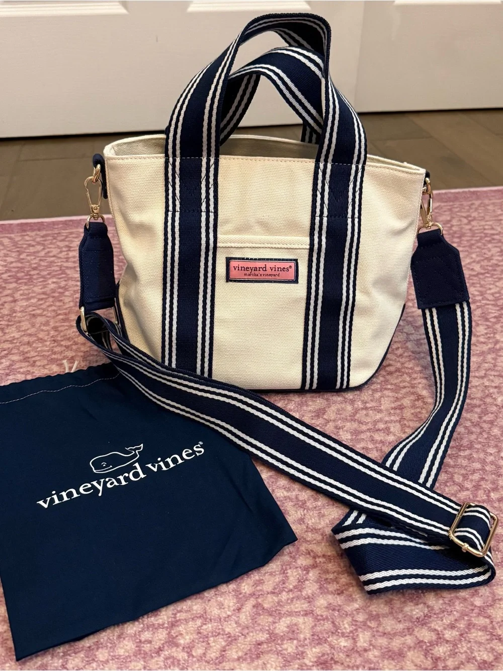 NWOT! Vineyard Vines Mini Heritage Classic Tote Bag - Picture 4 of 8